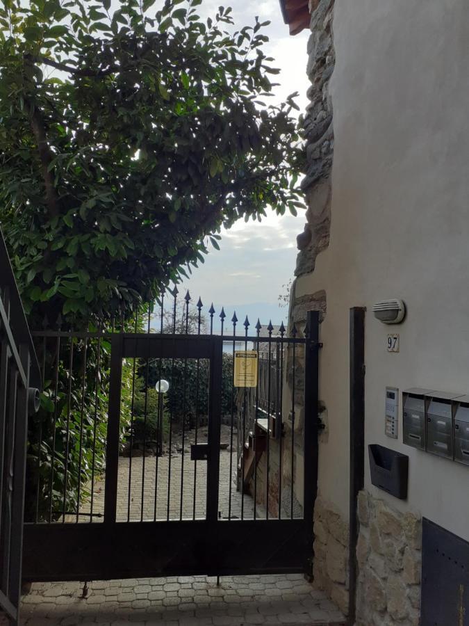 B&B Las Vegan Cles Exterior photo